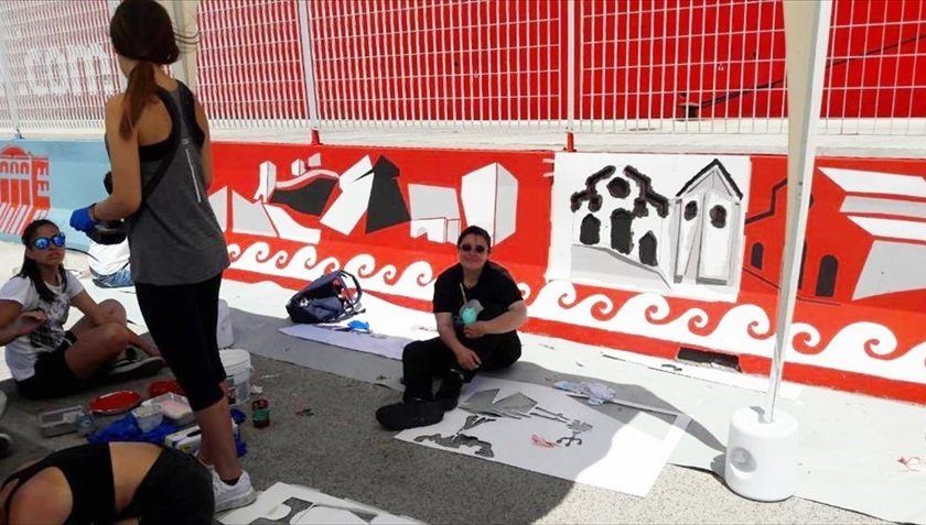 Gli alunni del Liceo Artistico decorano il porto di Bari