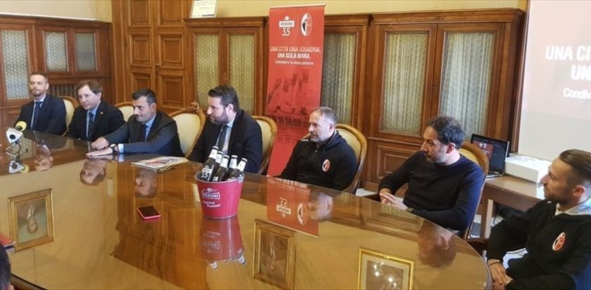 Presentazione dell'accordo tra Birra Peroni e bari Calcio