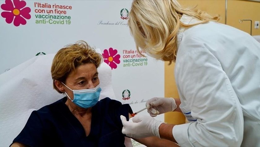 La prima vaccinata Lidia Dalfino esulta: «Evviva!»