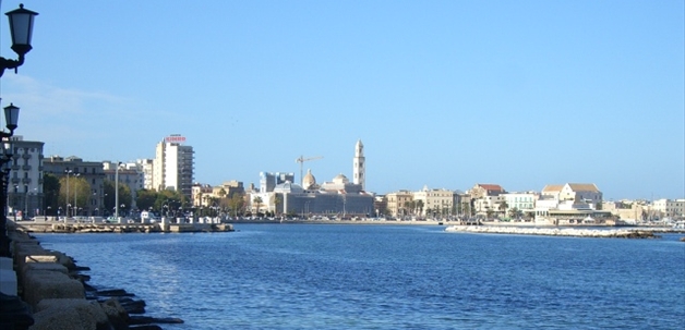 Bari si candida a Capitale italiana del mare 2027