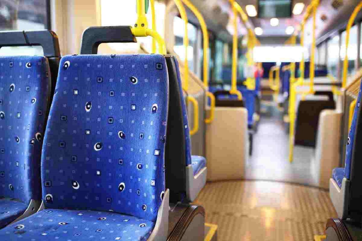 Trasporto studenti disabili, non ci sono offerte dalle aziende. «La Città metropolitana sosterrà le famiglie»
