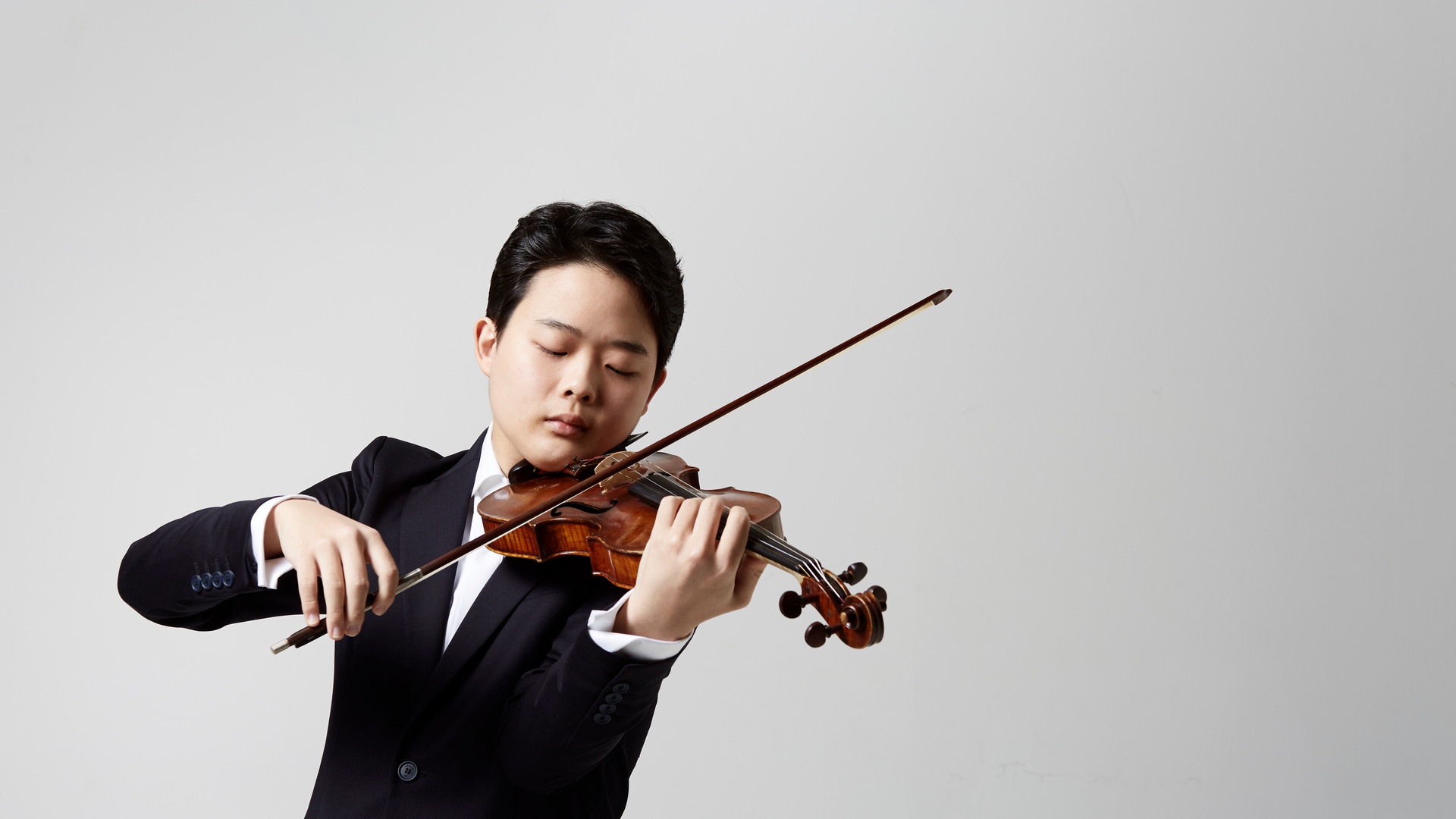 L’astro nascente del violino Nurie Chung a Bari per “Paganiniana”