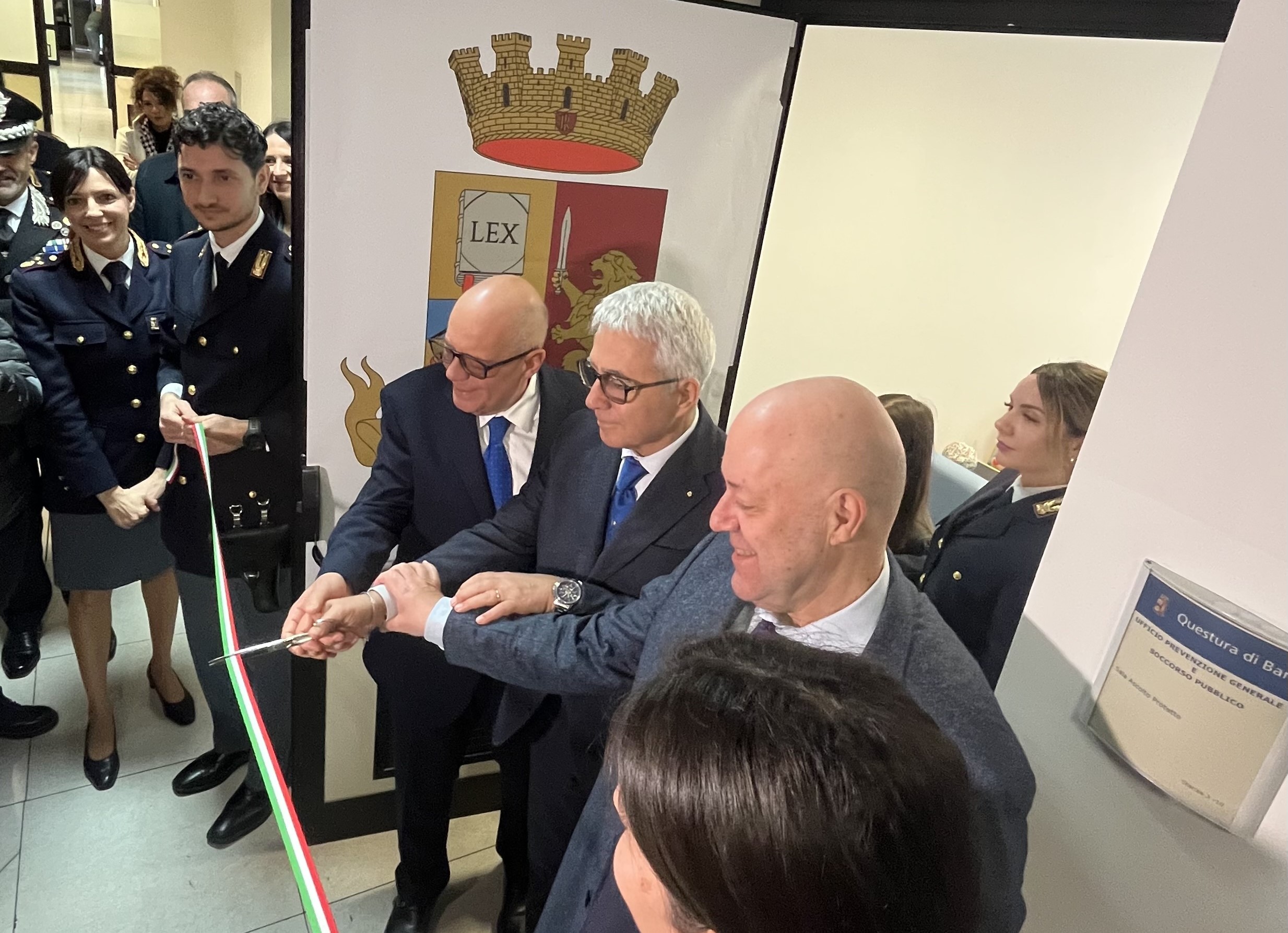 Inaugurata la stanza di ascolto riservato della Questura di Bari