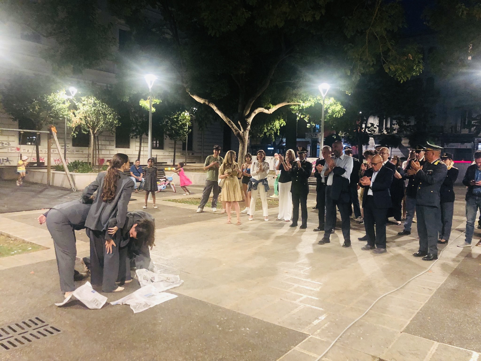 Nuova luce su Piazza Cesare Battisti: inaugurato l’impianto