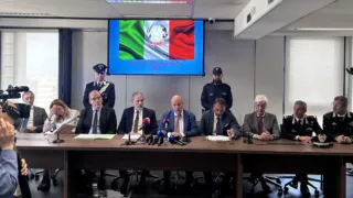 Omicidi Capriati e Scavo, blitz all’alba. Arrestate 14 persone