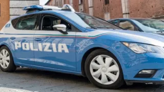 Bari, chiede l’elemosina e poi rapina un anziano: rintracciata e arrestata