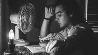 Notti roventi e afa mettono a dura prova il sonno: dalla tavola un aiuto contro l’insonnia